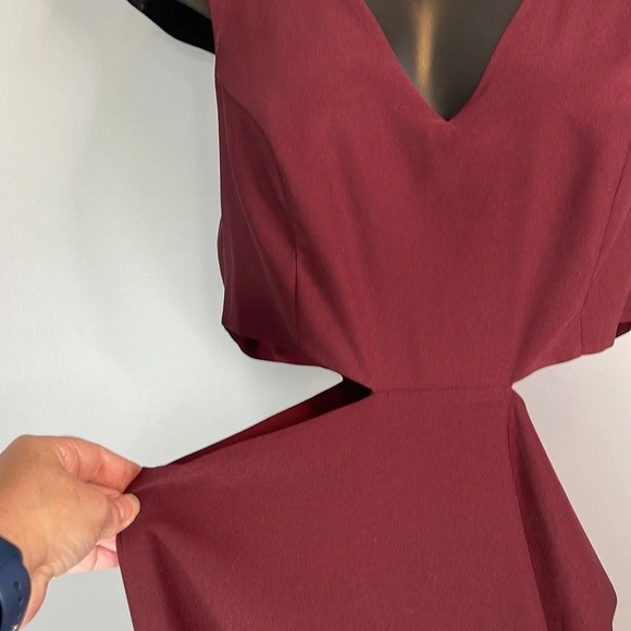 ARTI GOGNA Burgundy Prom Formal Dress Cut Out Sides Floor Length Sleeveless L - Picture 6 of 10